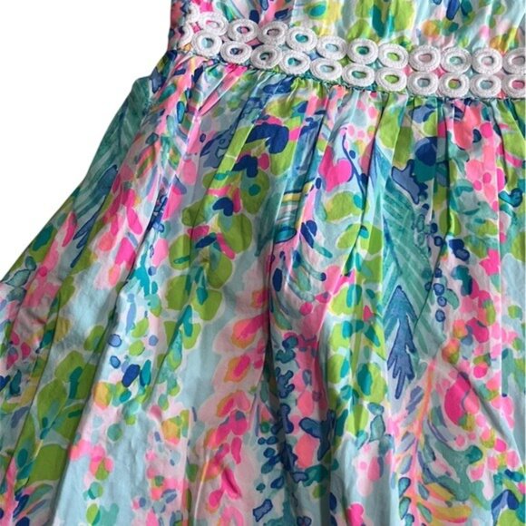 Lilly Pulitzer Girls Elise Dress Size 4 In Catch The Wave Print With Eyelet Deta - Picture 2 of 7
